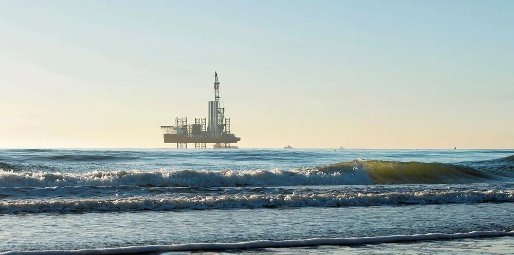 Pacific Orca will get a new crane.