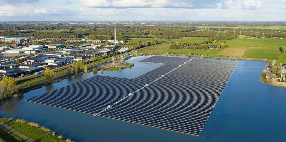 BayWA re's 14.5MW Sekdoorn, the biggest on-water PV project in the Netherlands