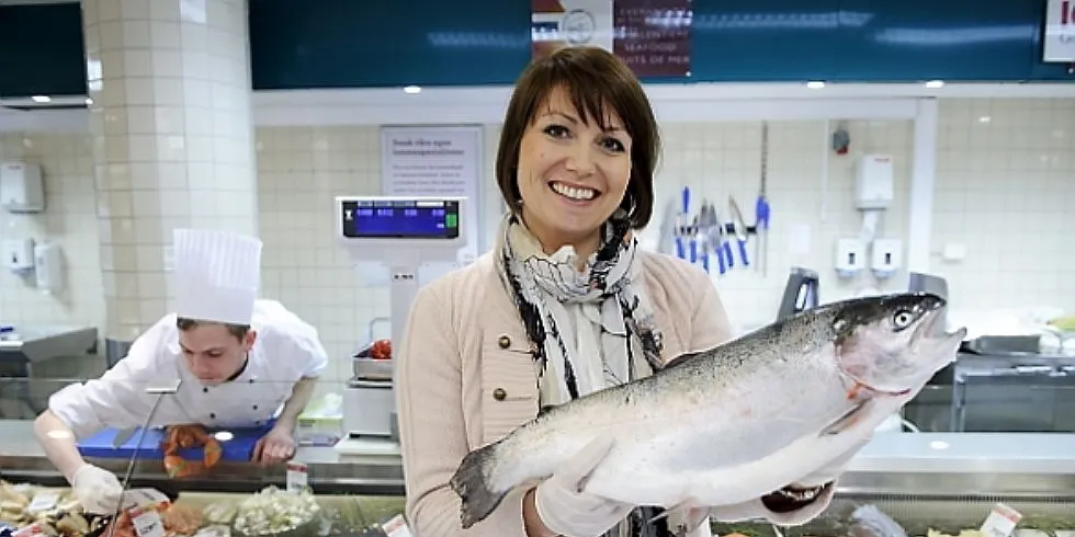 Line Kjelstrup er den første norske fiskeriutsendingen til Sverige. Nå søker Sjømatrådet etter utsendinger til Storbritannia, Spania og Russland Foto: Kristian Helgesen/Eksportutvalget for fisk