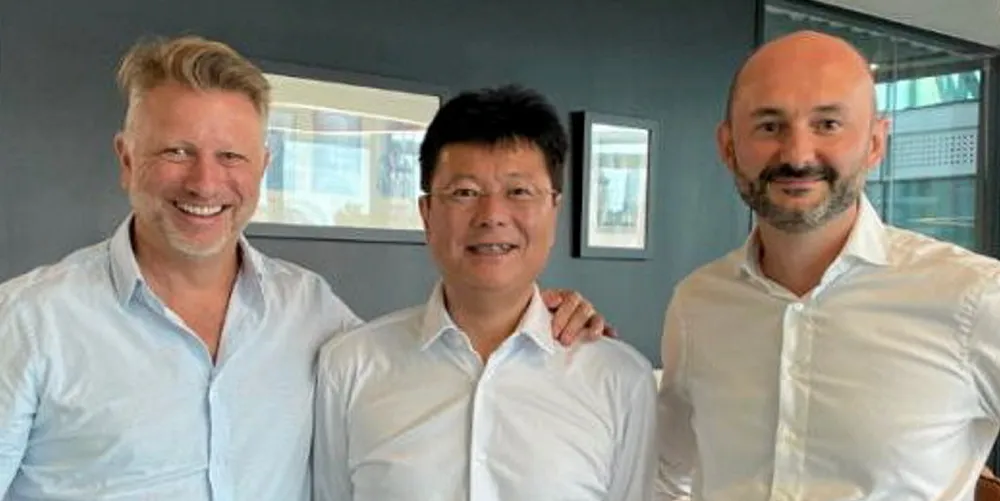 Jonathan Bond (left), senior director and head of period bulk at SSY, and SSY managing partner Stanko Jekov (right) bid SSY dry bulk broker Taro Harada (centre) a happy retirement.