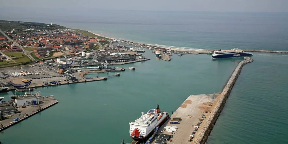 I VEKST: Hirtshals Havn tar imot rundt 40.000 tonn laks i dag, men kan bli ti ganger større.