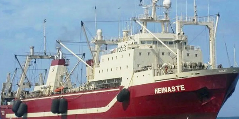 SLUTT: Når Samherji stenger ned sitt anlegg Saga Seafood i Namibia 31. mars er tråleren «Heinaste» det eneste selskapet har i drift i Namibia.