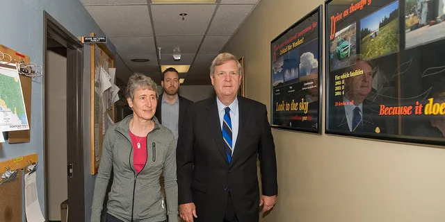 Interior Secretary Sally Jewell (left)