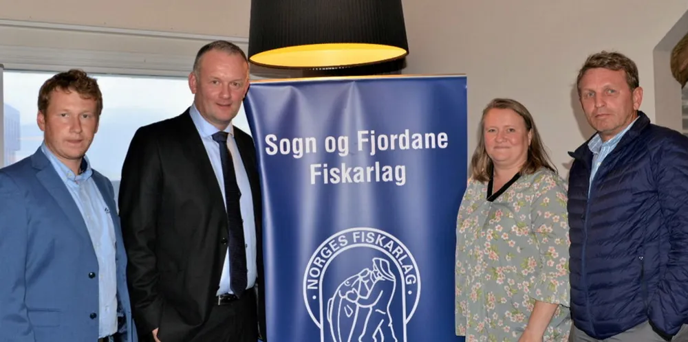 Fire av de seks i det nye styret samlet umiddelbart etter at årsmøtet var avsluttet, f.v. Erik Gåsvær, Ole Morten Vassdal, Linne Lending og Perry Honningsvåg.