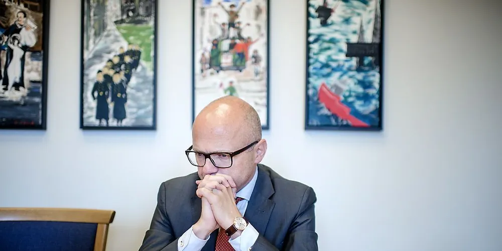 Statsråd Vidar Helgesen (H) skal møte FHL og Norges Fiskalrga i morgen. Partene håper på bedre markedsadgang til EU.