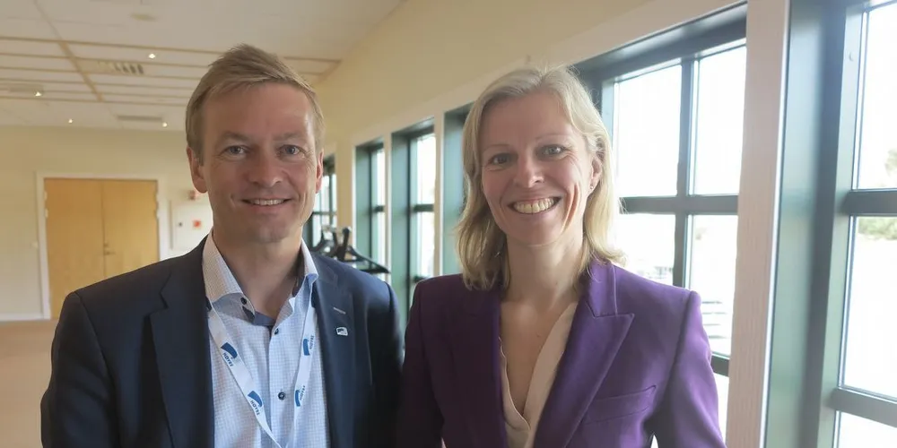 Konsernsjef Gunvor Ulstein mener gode regionale veiløsninger er en forutsetning for sjøtransporten, noe stortingsrepresentant Helge Orten er enig i. Han sitter for Høyre i Transport og kommunikasjonskomitéen, med særlig ansvar for sjøtransport. Foto: Nils Torsvik