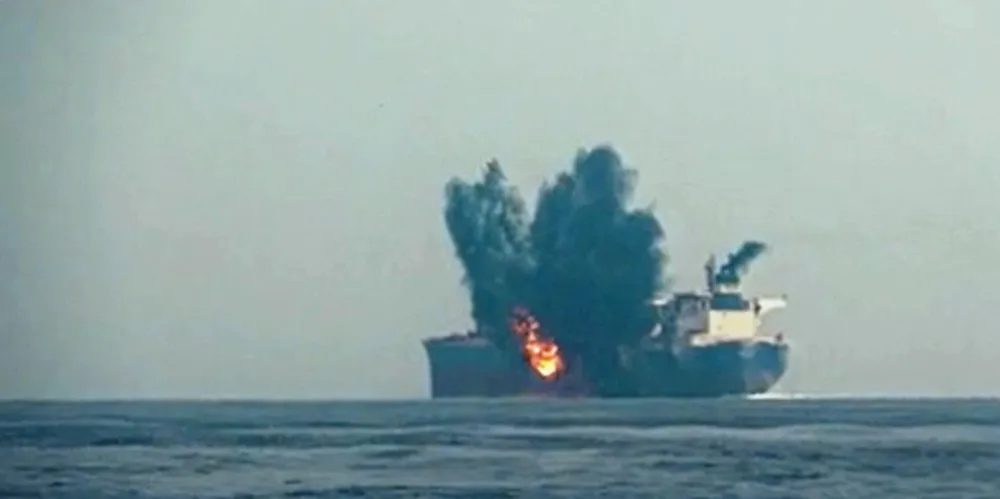 Houthi security policy in practice with an attack on the 163,300-dwt Cordelia Moon (built 2013).