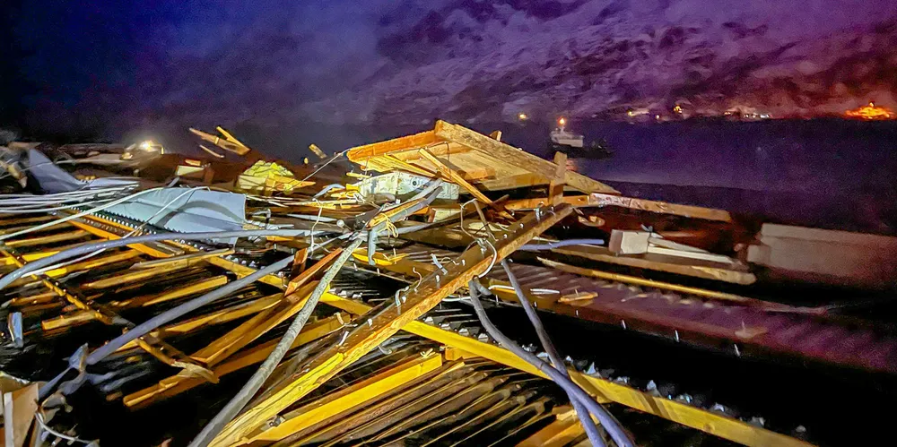 Nå er det den nordlige delen av landet som har fått kjenne på vær og vind. Meteorologene varsler blant annet fare for uvanlig store skader på strømnettet.