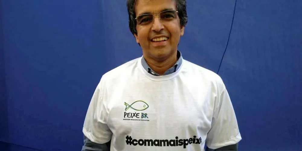Peixe BR CEO Francisco Medeiros launches the start of the campaign.