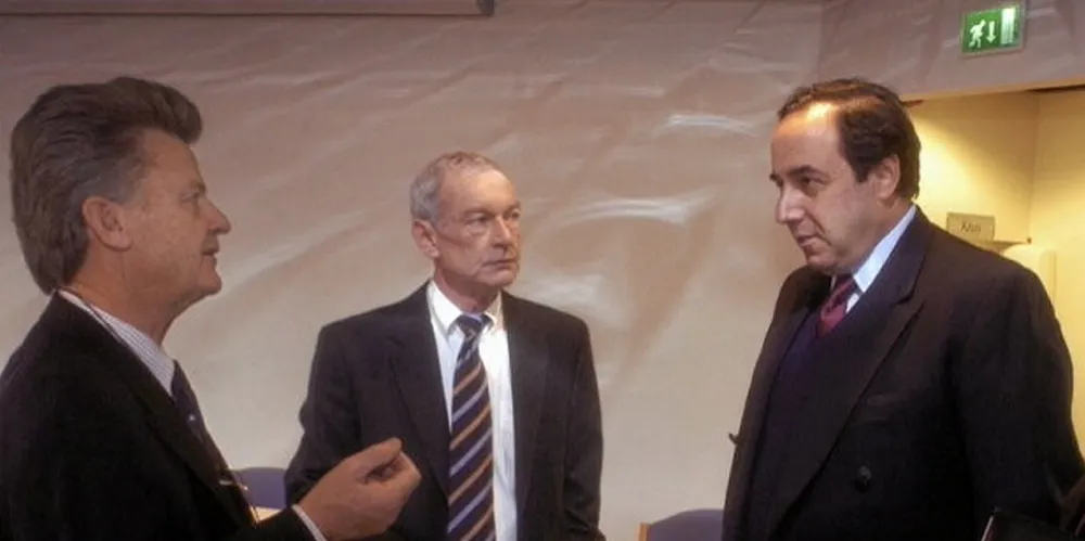 Dan Odfjell (far left) and Peter Livanos (far right) meet in Greece.