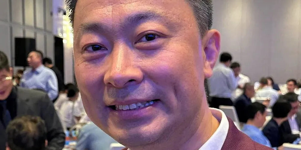 John Su’s Erasmus Shipinvest Group has sold two panamax bulkers as it upgrades its fleet.