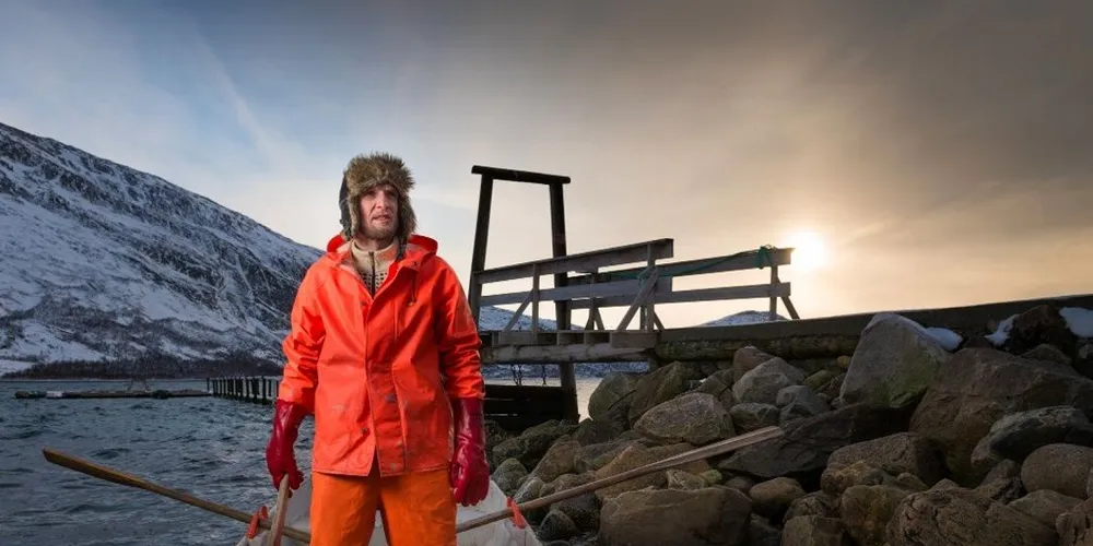 Stian Einmo i reggeabandet QueDuhSka. Han har skrevet sang om kystfiskeren og norsk fiskeripolitikk. Pressefoto