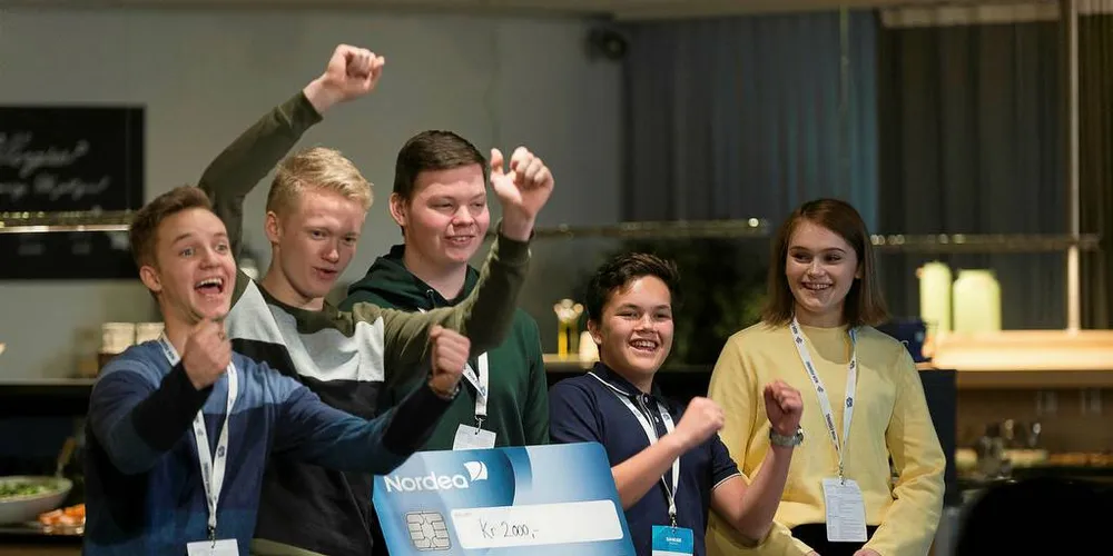 Smartinger: Vinnere fra den nasjonale finalen av «Ringer av vann- sjømat for fremtiden», som ble Sander and Co fra Møre og Romsdal.Foto: Bitmap/Sett sjøbein