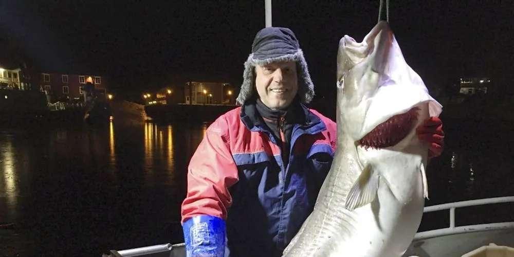Odd Ivar Wold med en kjempetorsk på 45 kilo. Foto: privat