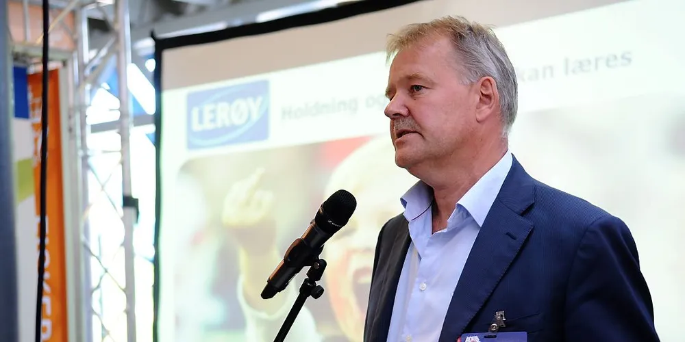 "Holdninger og atferd - alt kan læres" sto det på plansjen bak Stig Nilsen, konserndirektør Havbruk i Lerøy Seafood Group under miniforedraget hans på Aqua Nor. Foto: Kjersti Kvile