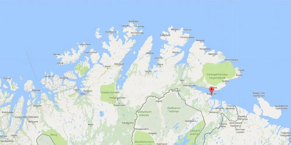 Sjarken «Andrea» kjørte på et skjær ved Bubøya i Finnmark. Kart: Google