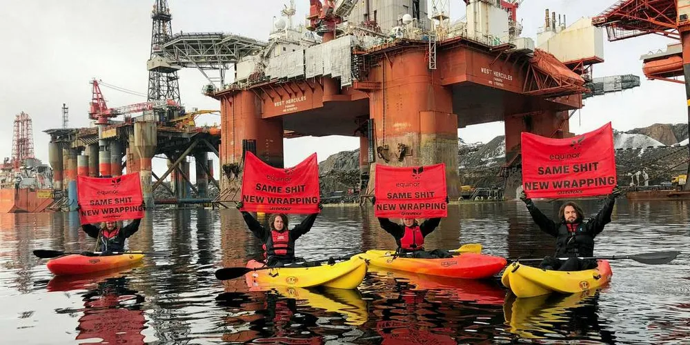 Greenpeace demo at West Hercules. .Foto: GREENPEACE