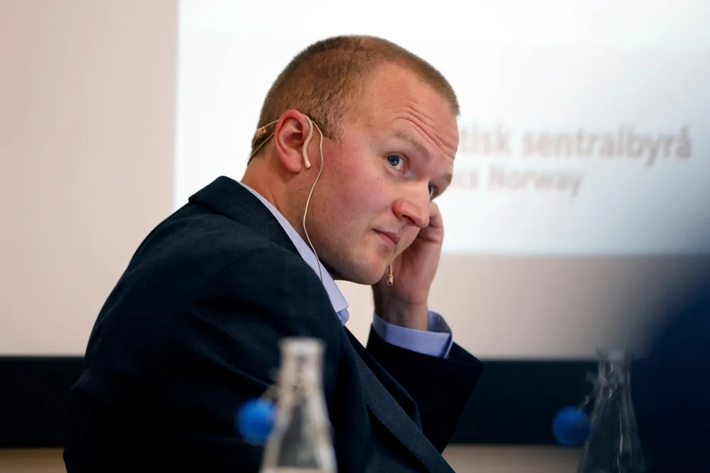 Statistisk sentralbyrå (SSB) la fredag morgen frem nye prognoser for norsk økonomi. Her SSB-forsker Thomas von Brasch.
