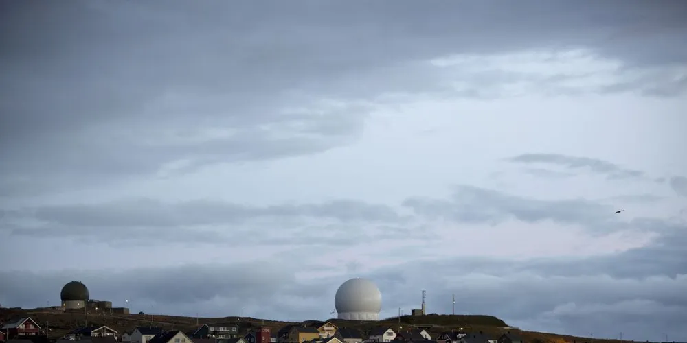 Politikerne i Vardø mener Per Sandberg gjør en stor feil med å gi kvotene til trålerne. Foto: Audun Iversen, DN