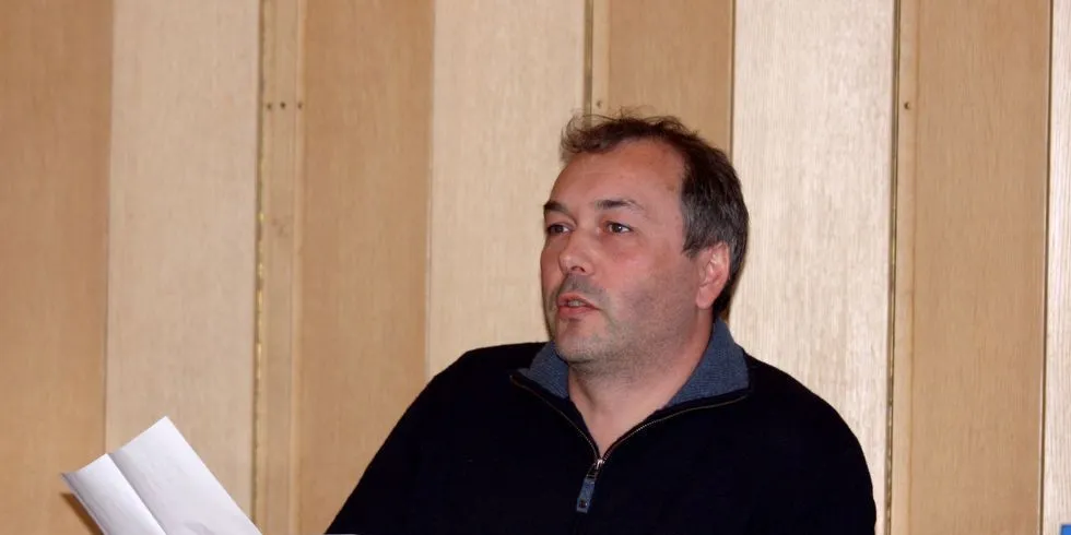 Amund Pedersen i Fjordlaks-konsernet utfordrer Råfisklaget når det gjelder ”dynamisk minstepris”. Foto: Jon Eirik Olsen