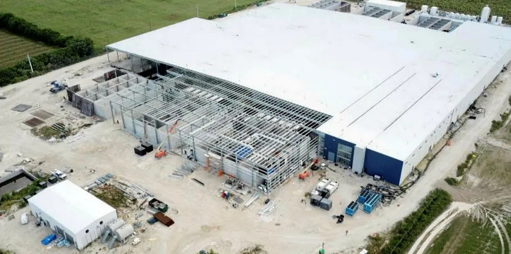 Atlantic Sapphire bygger verdens største landbaserte lakseanlegg utenfor Miami, USA, Bildet er fra september 2019.