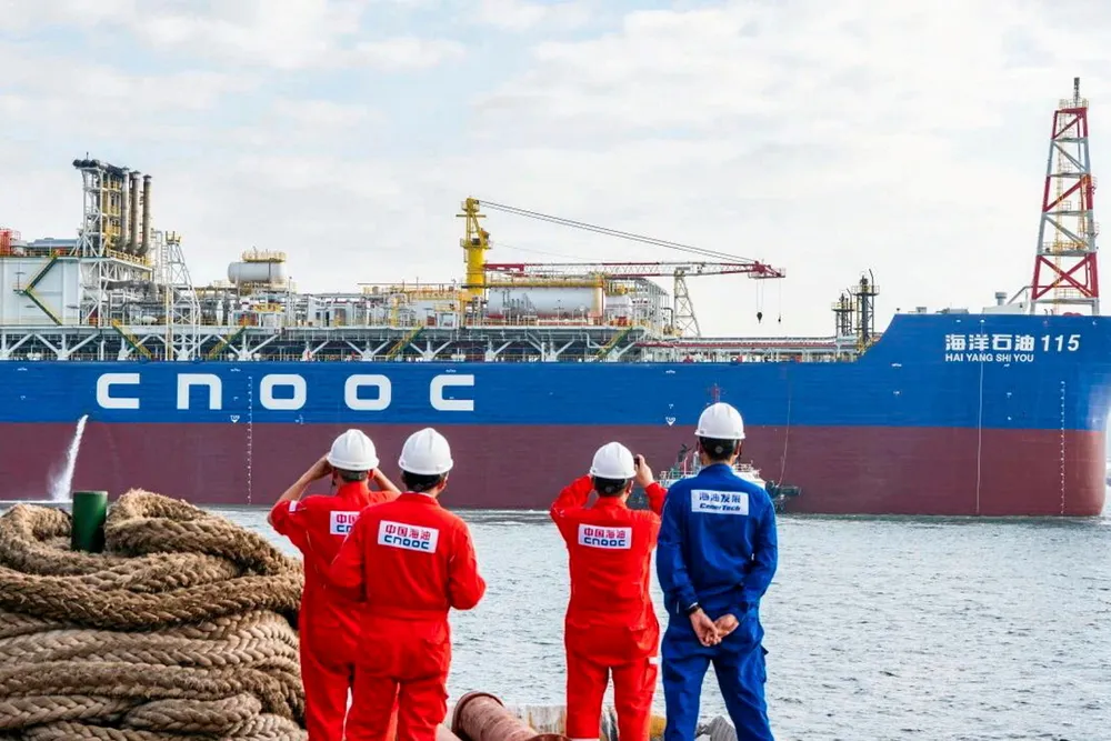 En route: the upgraded Hai Yang Shi You 115 FPSO starts its journey to the South China Sea.