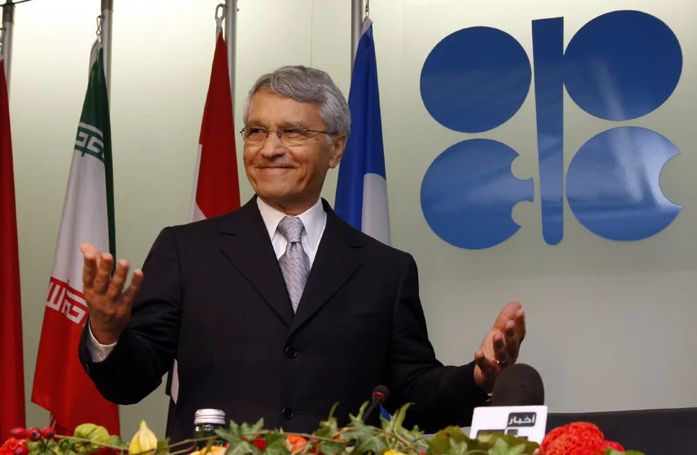 Opec may cut output in stages