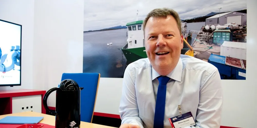Klaus Hoseth, daglig leder for Stranda Prolog, tror Innovasjonsprisen har gjort at de blir enda mer lagt merke til under Aqua Nor. Foto: Kjersti Kvile