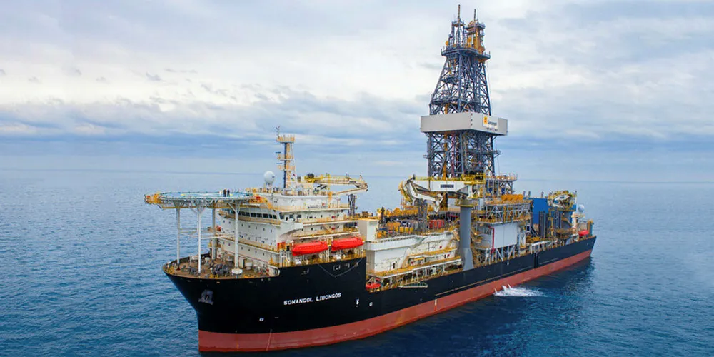 . One of the two Sonangol drillships sails from DSME's Okpo shipyard.