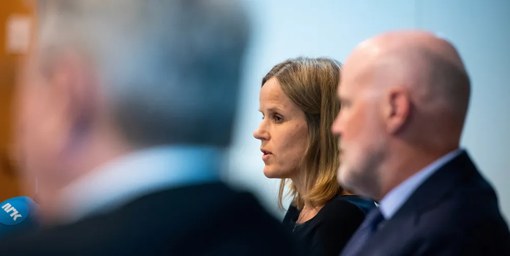 Finanstilsynet kommer med hard kritikk av DNB. Ann Viljugrein, direktør for bank- og forsikringstilsyn, står oppført som forfatter av rapporten.