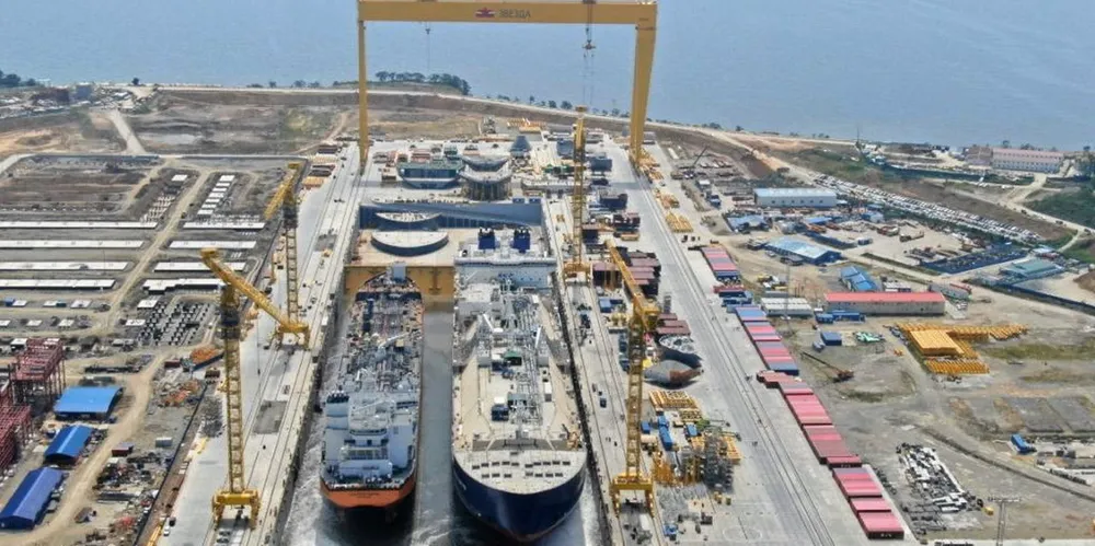 Zvezda Shipbuilding Complex has launched three of the LNG carrier hulls towed over to its yard from Samsung Heavy Industries.
