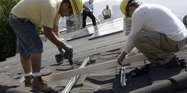 PG&amp;E claims US utility lead with rooftop solar
