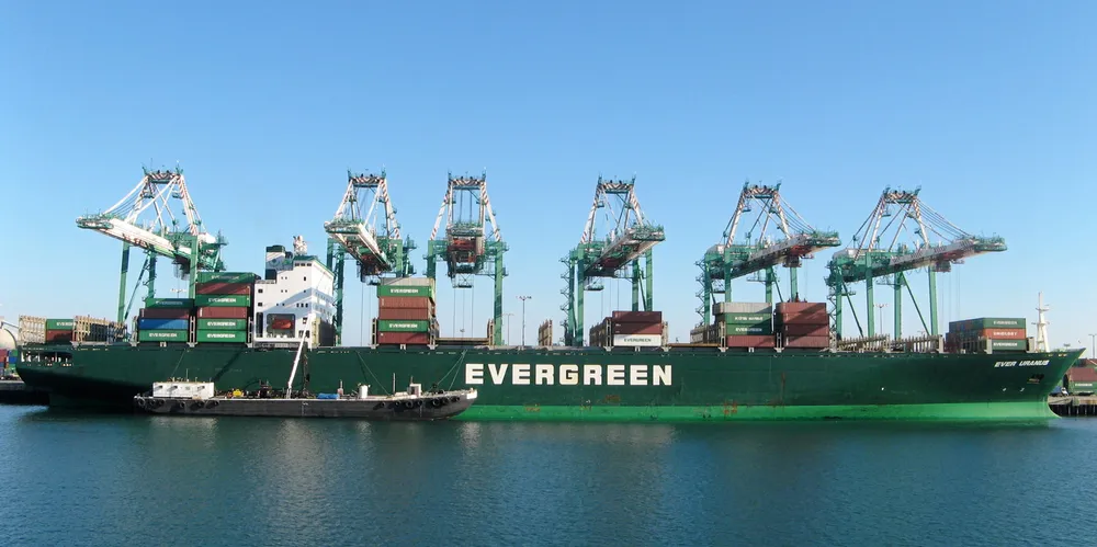 Evergreen Marine’s 5,652-teu Even Uranus was the largest of three container ships reported as sold for recycling over the past week.
