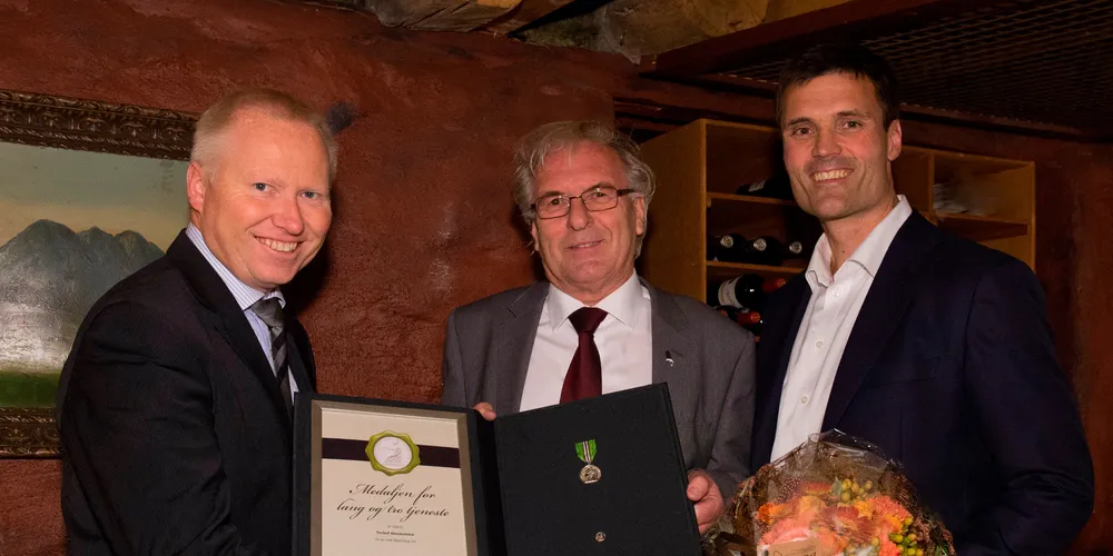 Skretting long-time employee honored for 'faithful' service