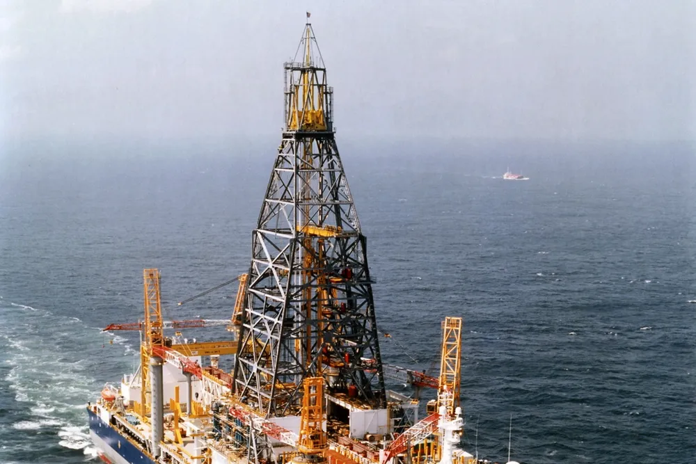Deepwater Discovery: Rig encounters non-commerical oil shows