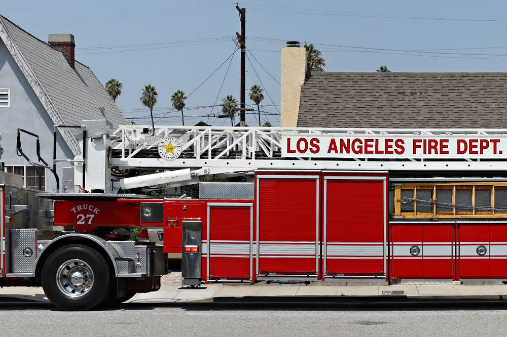 Oil spill: LA fire department investigating leak