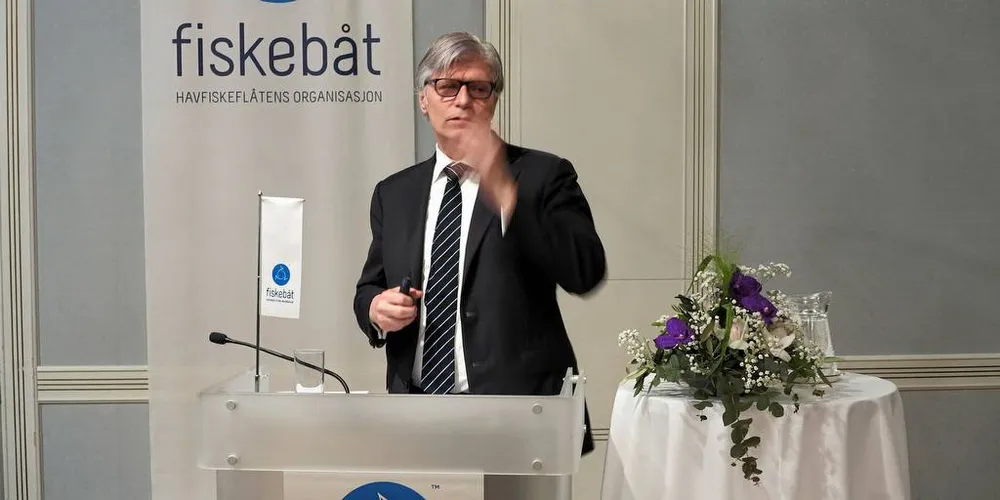 Klima- og miljøminister Ola Elvestuen (V) hilser WWFs innspill om avfallsplaner velkommen og roser Fiskebåt for sitt miljøengasjement.Foto: Nils Torsvik