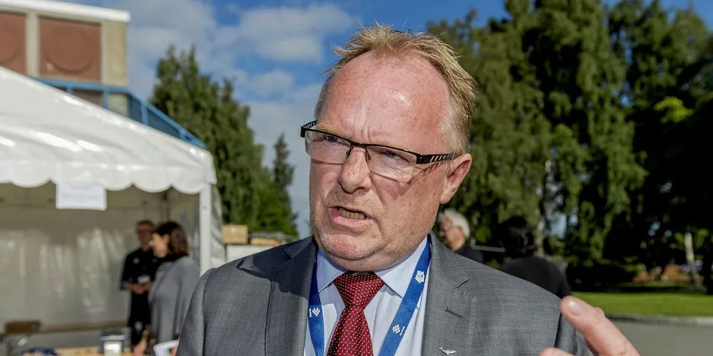 Fiskeriminister Per Sandberg svarer på kritikk fra Geir Pollestad.Arkivfoto: Ned Alley