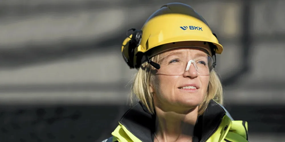 Jannicke Hilland mener selskapet hun leder, Eviny (tidligere BKK), bidrar mye til samfunnet og det grønne skiftet.
