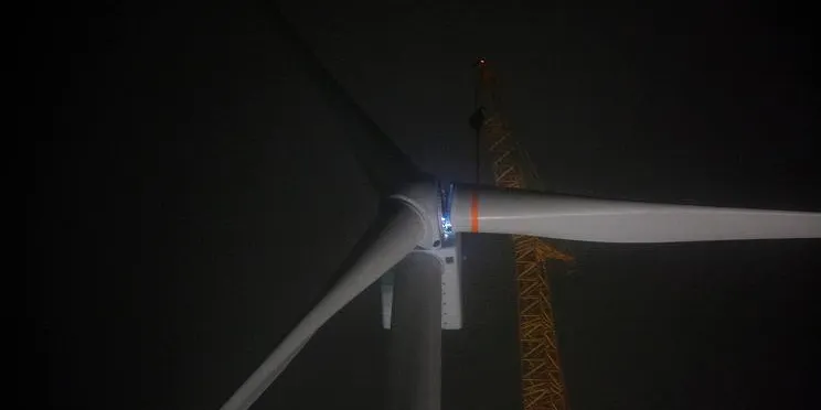 The three blades go onto the V164 in Østerild.