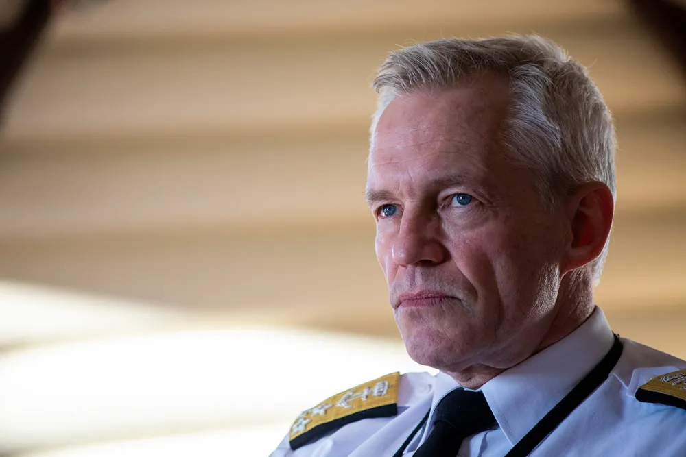Sjef for etteretningstjenesten, viseadmiral Nils Andreas Stensønes, tar kritikken på alvor.