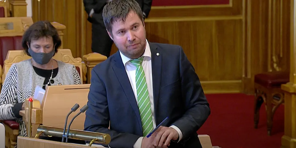 Geir Pollestad er fiskeripolitisk talsmann i Senterpartiet, og leder av Stortingets næringskomité.