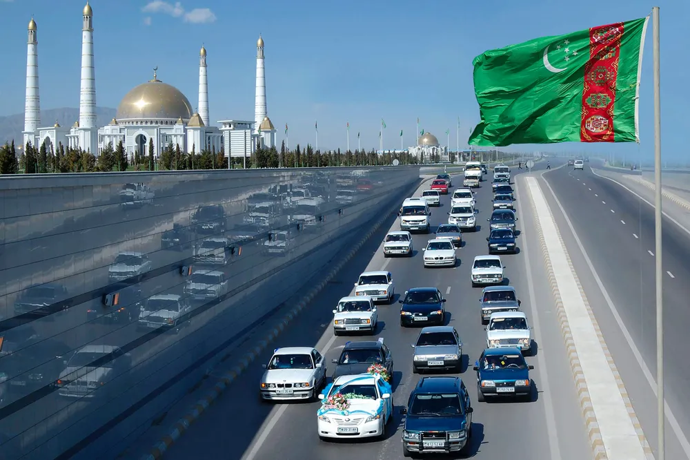Turkmenistan: Dragon Oil has awarded contracts for the lease of two rigs to drill the Cheleken area in the Caspian Sea