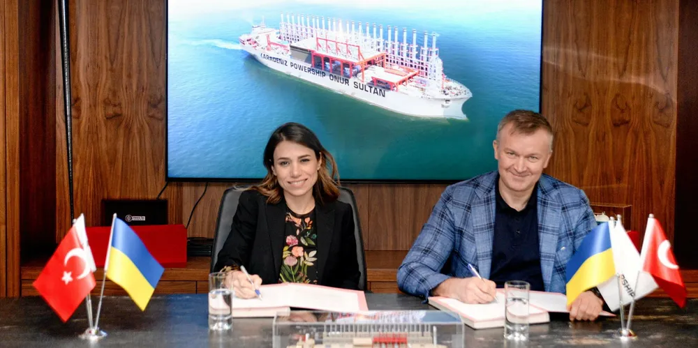 Karpowership ventures into another new area with latest MOU signed by chief commercial officer Zeynep Harezi (left) and Energy Company of Ukraine chief executive Vitaly Butenko.