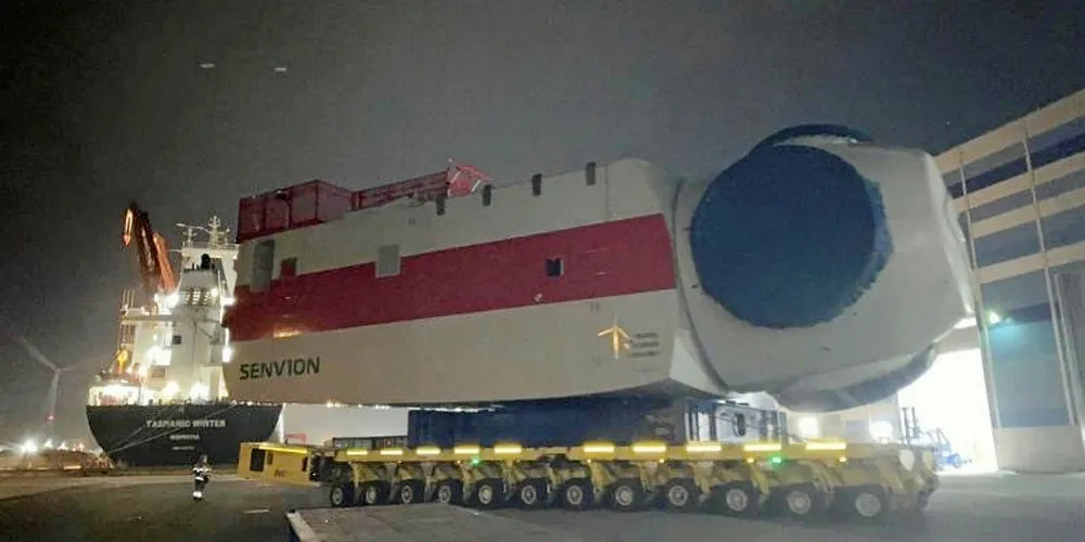 The last Senvion 6.2MW machine leaves Bremerhaven.