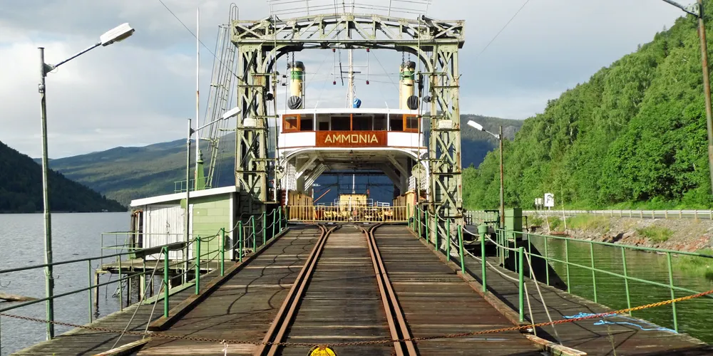 The 929-gt Norwegian rail ferry Ammonia (built 1929) remains on Lake Tinn in Telemark but it is powered by steam and the train it serves has not run since 1991.