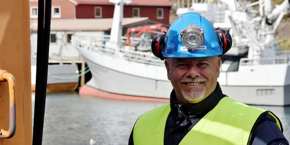 NYTTIG: Kursleder Geir Høve satte stor pris på oppholdet sammen med fiskerne som var samlet til kranopplæring på Napp. – Det var nyttig å kunne utveksle erfaringer med folk som allerede har solid bakgrunn i næringa, sier Høve.Foto: Frank Einar Iversen