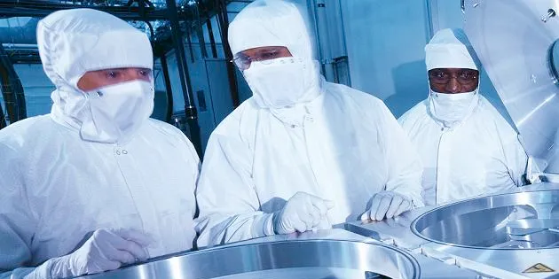Plunging wafer prices force solar producers into integration u-turn