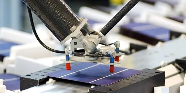 Cuts to continue as Q-Cells posts €1.4bn loss for 2009