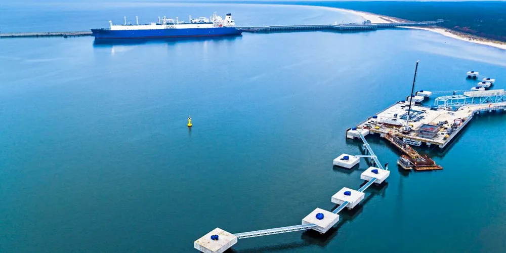 Poland’s land-based President Lech Kaczynski LNG Terminal in Swinoujscie is being expanded.